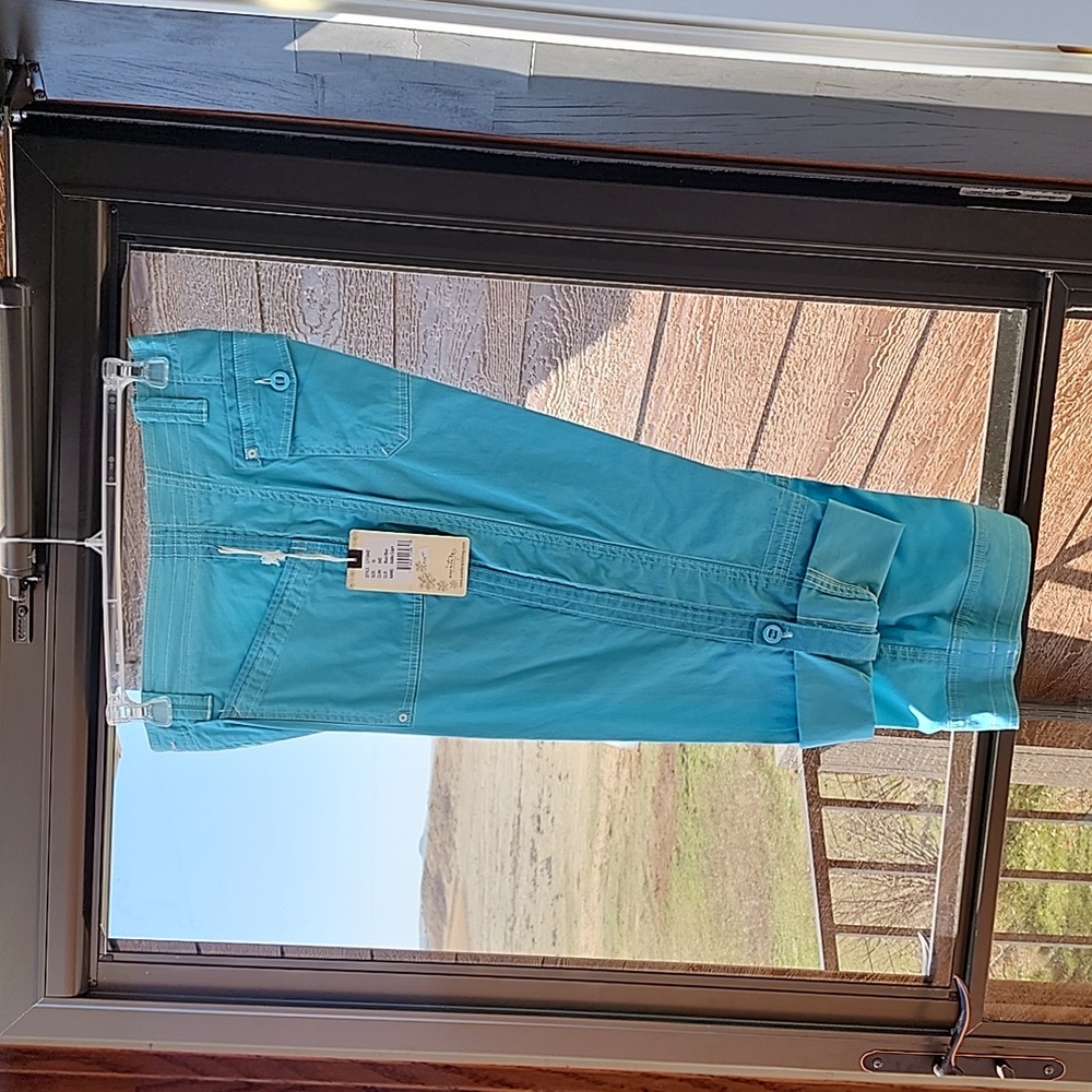 Addie Capri by Aventura clothing